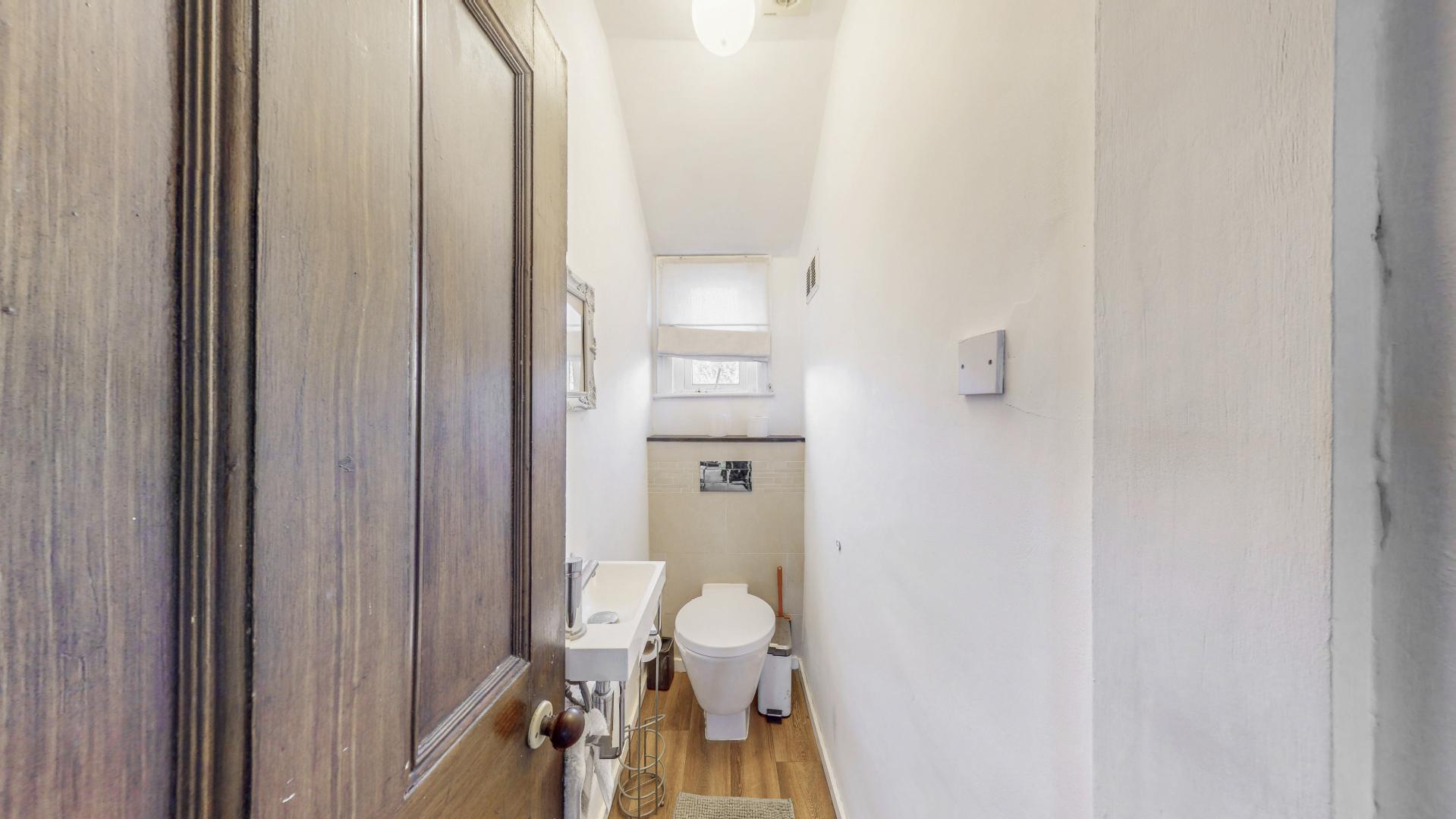 Modern Apartment Caddington Road, Cricklewood